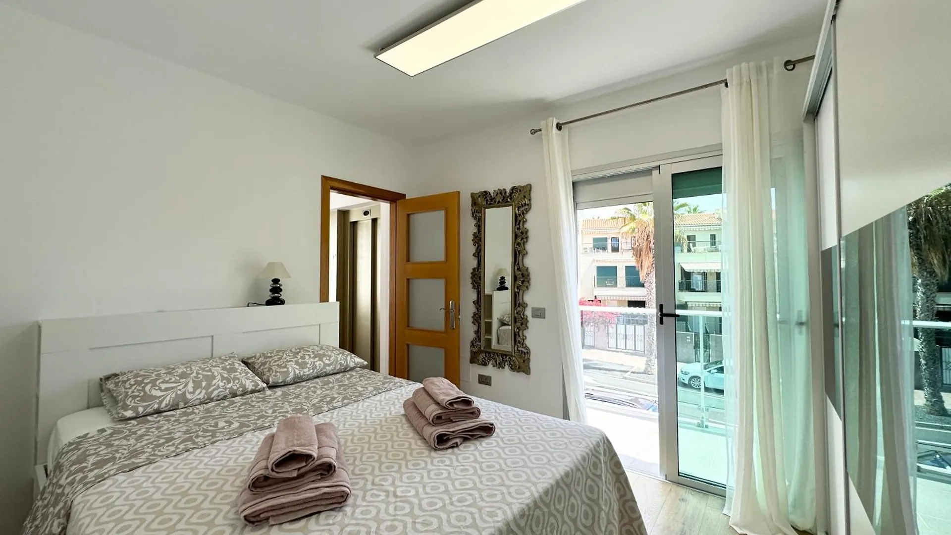 Villa Con Vista Al Mar Y Piscina Privada Costa Adeje  Spanien
